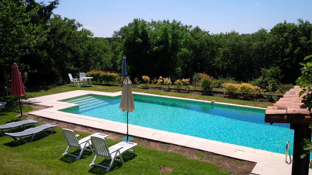 Chez Sarrazin Brossac Exterior foto